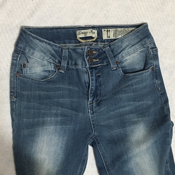 EUC Indigo Rein Distressed Skinny Jeans, Size 12 - Picture 4 of 7